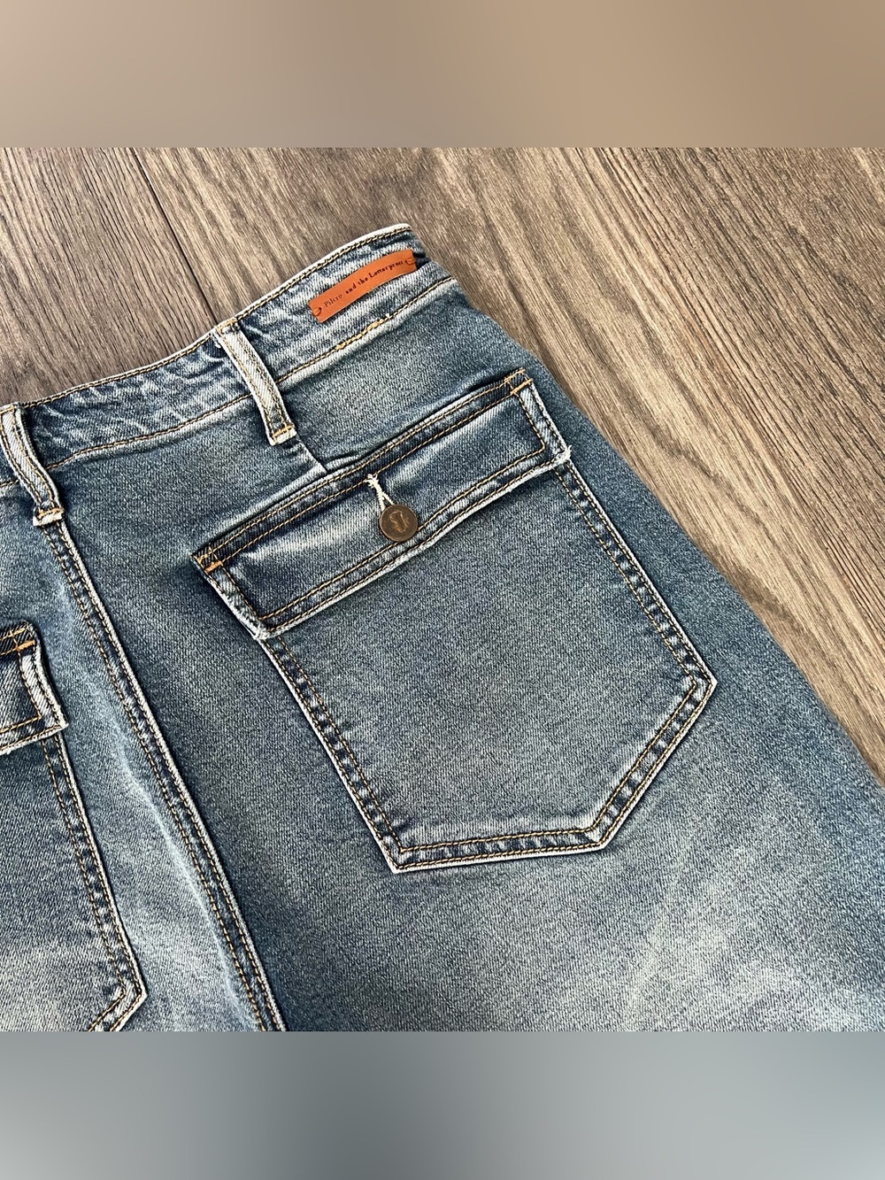 ANTHROPOLOGIE PILCRO Utility Wide Leg Cropped Denim Jeans Size 30 - Picture 6 of 12